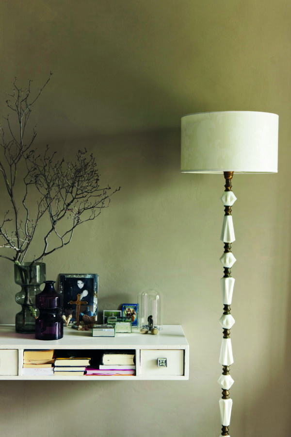 2.5l Estate Emulsion Light Gray No. 17 – Image 3