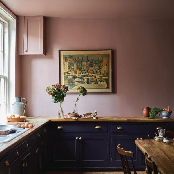2.5l Estate Emulsion Sulking Room Pink No. 295 – Image 3