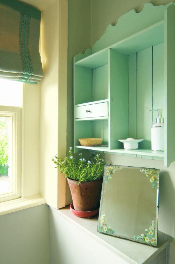 750ml Estate Eggshell Teresa's Green No. 236 – Image 3