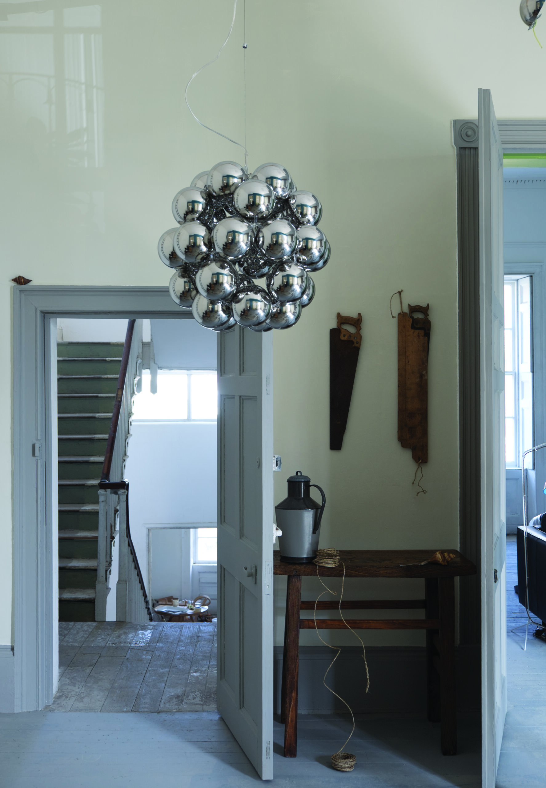 2.5l Modern Eggshell Manor House Gray No. 265 - Image 4